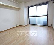 広々とした部屋です。