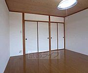 明るいお部屋です。
