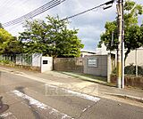 京都教育大学附属桃山小学校まで332m 丹波橋駅からすぐ。教育大学付属の小学校です。