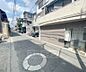 周辺：・建築中