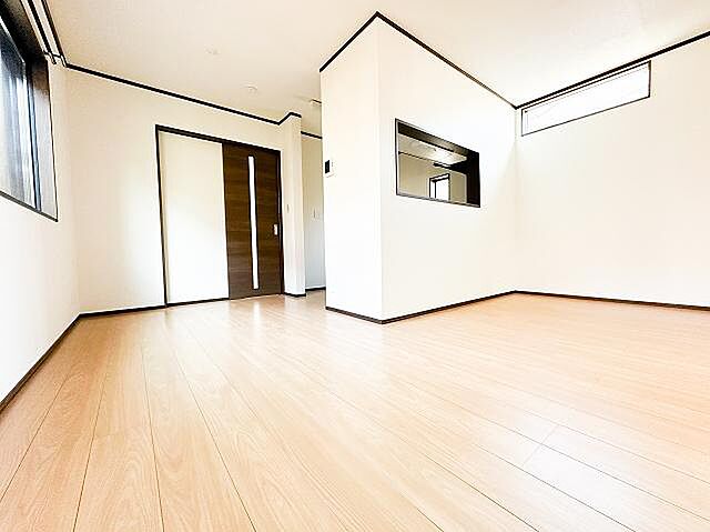 リビング/ダイニング 日野市大字日野