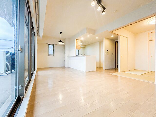 リビング/ダイニング カサーレ青梅末広町 3階/-