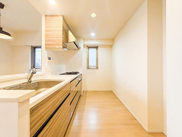 キッチン カサーレ青梅末広町 3階/-