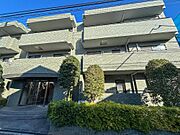 どんな暮らしが始まるのか、想像しながら待つ楽しみ。外観はまだ未完成ですが、その分、期待も高まります。