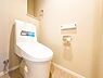 トイレ：温水洗浄便座完備のトイレスペース。ついつい考え事をしてしまうほど落ち着く空間です。2026/6/21撮影