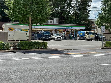 ファミリーマート 上荻青梅街道店まで約350m