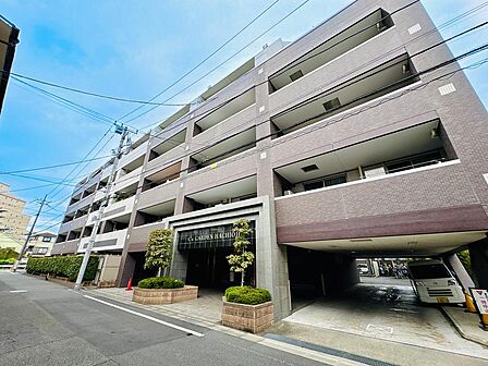 京王八王子駅まで徒歩11分。周辺は落ち着いた住環境で、のびのびと新生活をスタートできます。