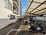 その他：屋根付きの駐輪場を完備しています。