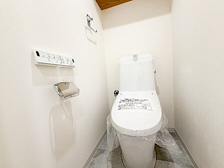 トイレ等水回り新調。清潔感あふれる上質なリノベーション邸宅