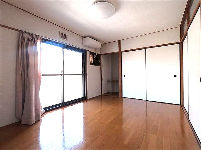 寝室