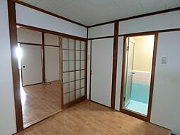居間