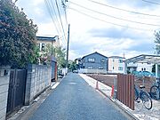 前面道路（東南側から）