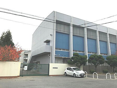 東大阪市立盾津中学校