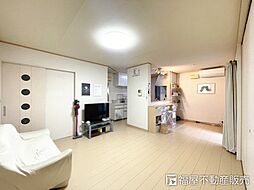 JR阪和線 津久野駅 バス16分 平井大橋下車 徒歩5分 4LDKのリビング/ダイニング