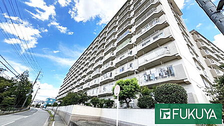 バス停「小浜1丁目」まで徒歩1分の立地!