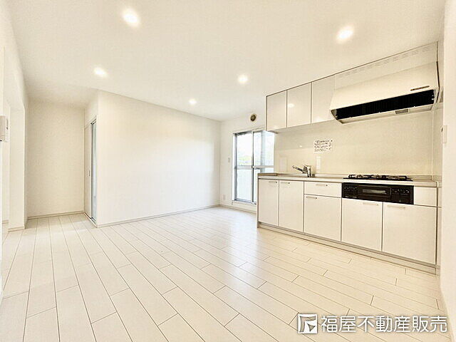 リビング/ダイニング Ｃマンション1号棟 2階/-