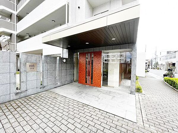 エントランスを拡大表示