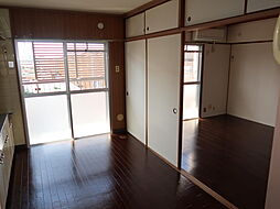 居間