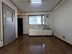 居間