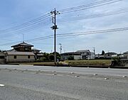 国道354号線で視認性も良好です。