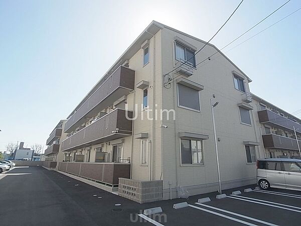 カーサ ルミノサ トレ ｜京都府京都市伏見区竹田泓ノ川町(賃貸アパート2LDK・2階・58.37㎡)の写真 その1