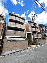 メゾン・カシーノ  ｜ 京都府京都市東山区妙法院前側町（賃貸マンション2LDK・2階・66.08㎡） その1