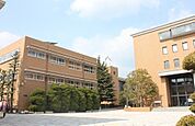 私立花園大学（1927m）