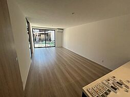 上鳥羽北村山町73貸家 3LDKのリビング/ダイニング