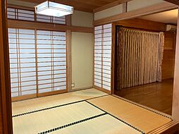 居間