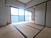 東側の和室6帖