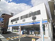 コンビニまで徒歩4分（364ｍ）