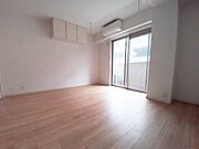 明るい洋室8.7帖