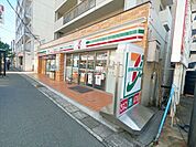 コンビニまで徒歩2分（140ｍ）