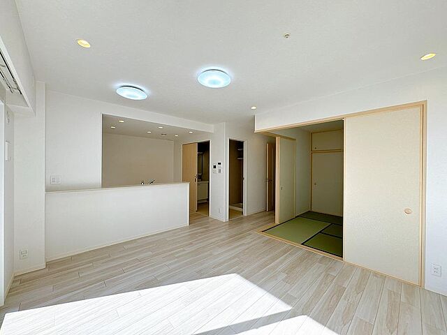 リビング/ダイニング アルファステイツ西町 4階/-