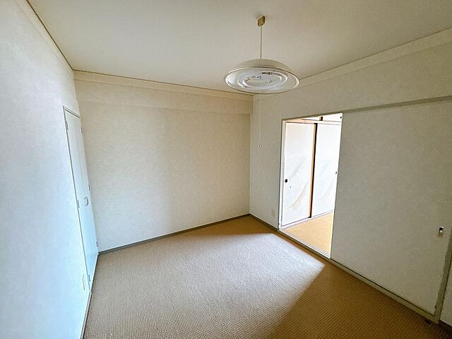 洋室 玉藻公園ハイツ 9階/-