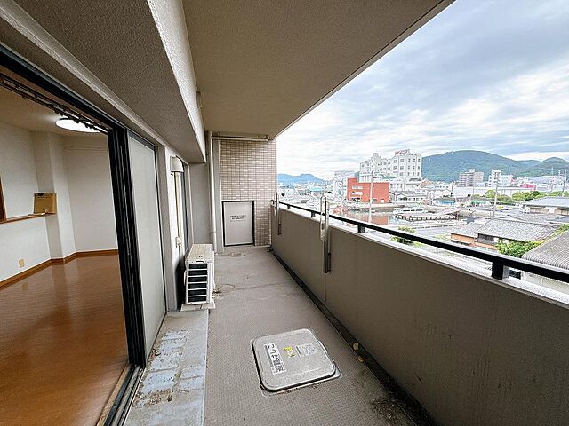 バルコニー サーパス中央町 4階/-