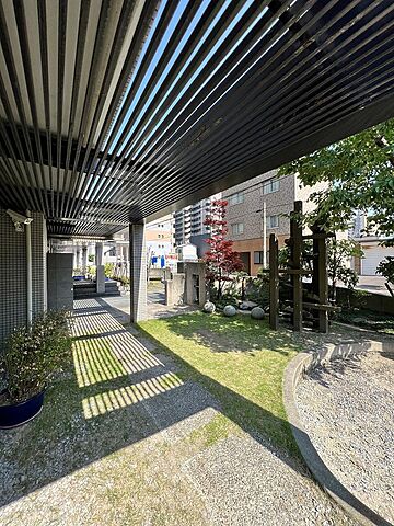 エントランス ファミール錦町 2階/-