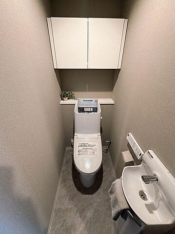 トイレ レアーレ瓦町 4階/-