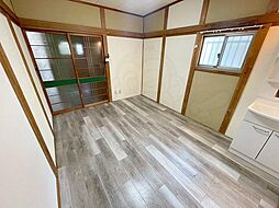 居間