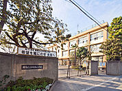 練馬区立中村西小学校（522m）