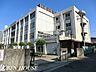 周辺：川崎市立日吉小学校 徒歩18分。教育施設が近くに整った、子育て世帯も安心の住環境です。 1370m