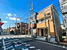 外観：・キッチンそばには大容量のパントリーございます・箱買いの飲み物やお米など食品のストックに大変便利です・充実の収納完備でキッチン周辺をスッキリと利用することができますね・是非ご確認ください