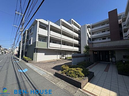 エクセレントプレイス武蔵新城-外観・ペット飼育可マンションでたいせつなペットとご一緒に暮らせます・JR南武線「武蔵新城」駅へ徒歩7分・宅配ボックス完備で留守の際のお荷物の受け取りも安心です
