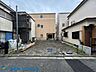外観：・ゆとりの広さのリビングは落ち着いた時間を過ごす居心地のよい空間、家具を配置してもご家族皆さまでゆったり過ごせますね・対面キッチンでリビングを伺いながらお料理できます・是非ご確認ください