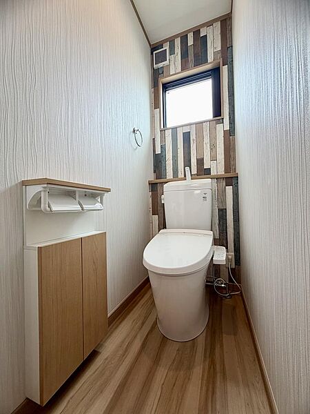 トイレを拡大表示