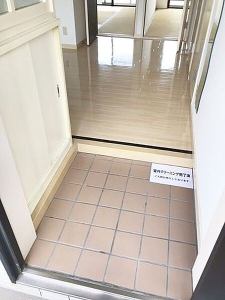 画像8:玄関(別部屋参考写真)