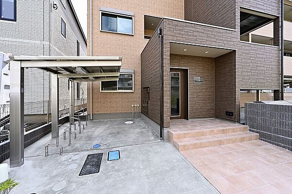 建物エントランス