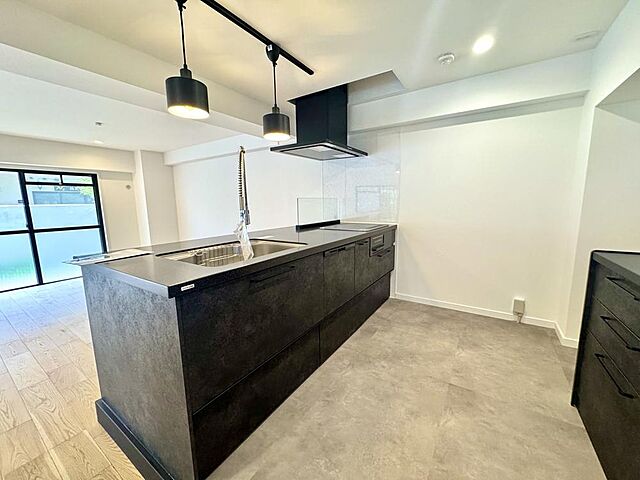 キッチン カーサ三鷹 1階/-