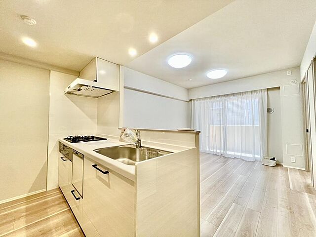 リビング/ダイニング ルピナス国立ステーションスクエア 6階/-