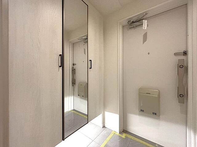 玄関 パークハイム三鷹 1階/-